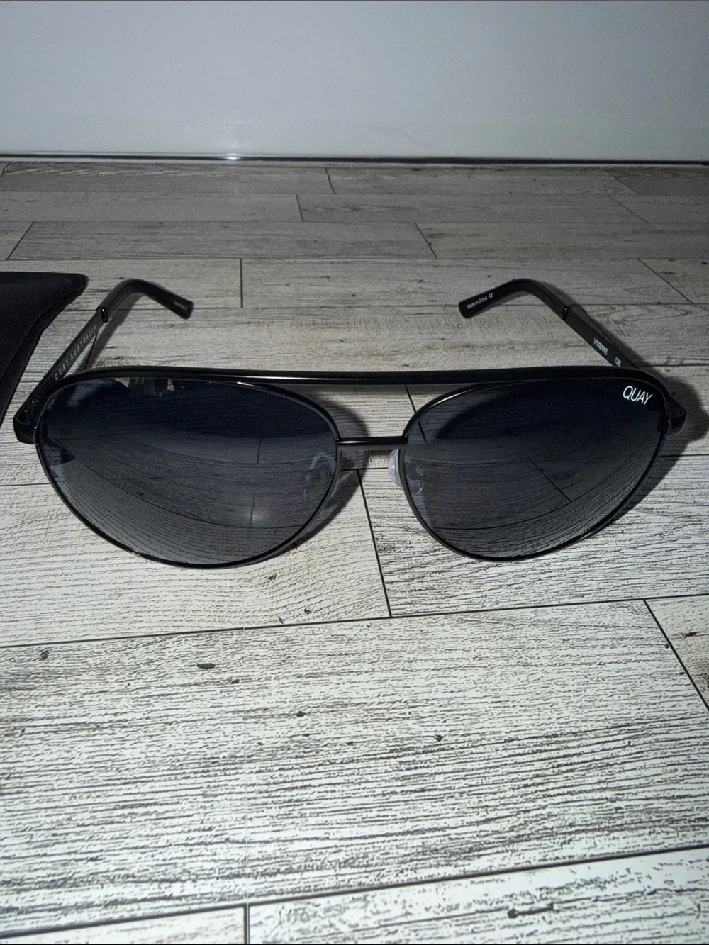 New Quay Australia Black Metal Aviator Sunglasses